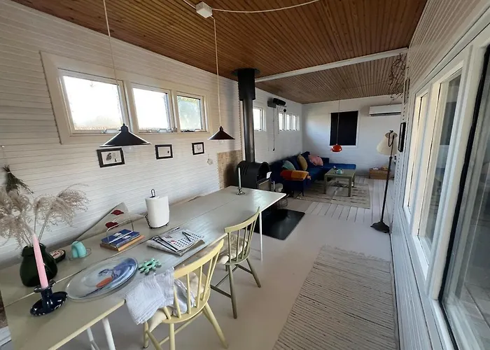 Сasa de vacaciones House With Lovely Garden And Close To Water With Shelter *